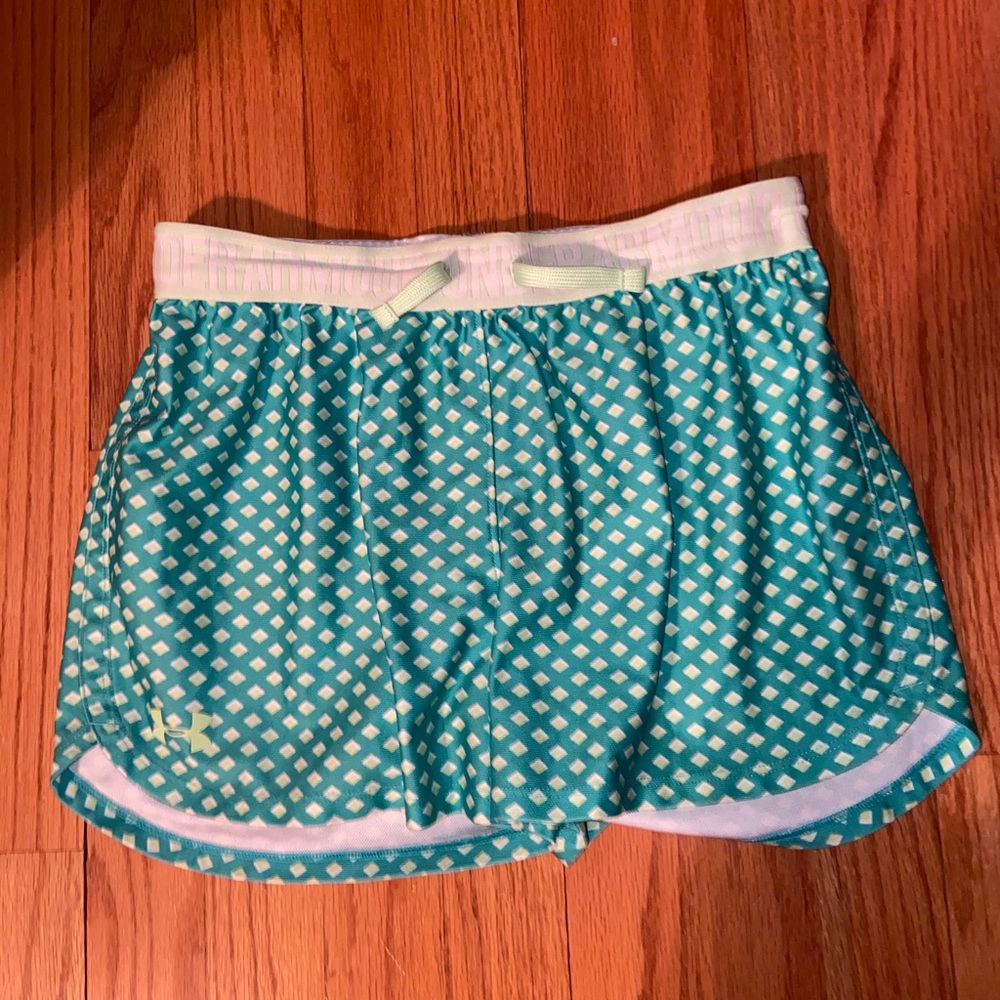 Under Armour green pattern athletic shorts size XS